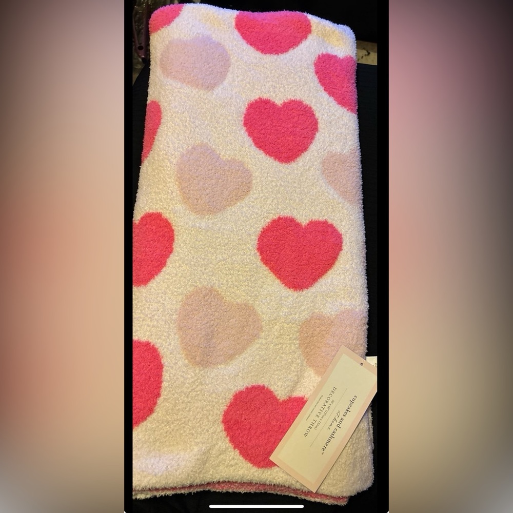 Cupcakes & Cashmere Heart Throw